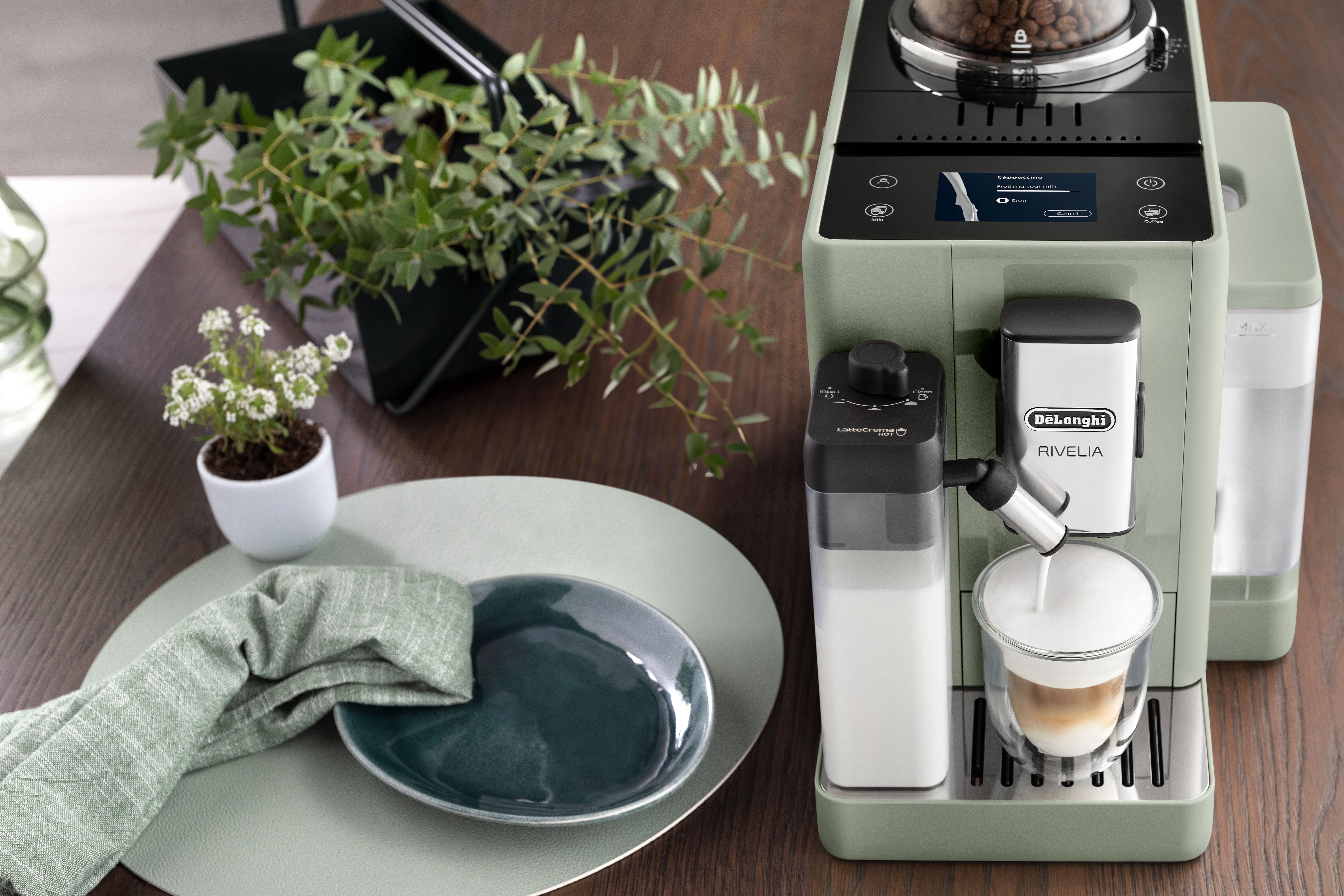 Avtomatik qəhvə maşını